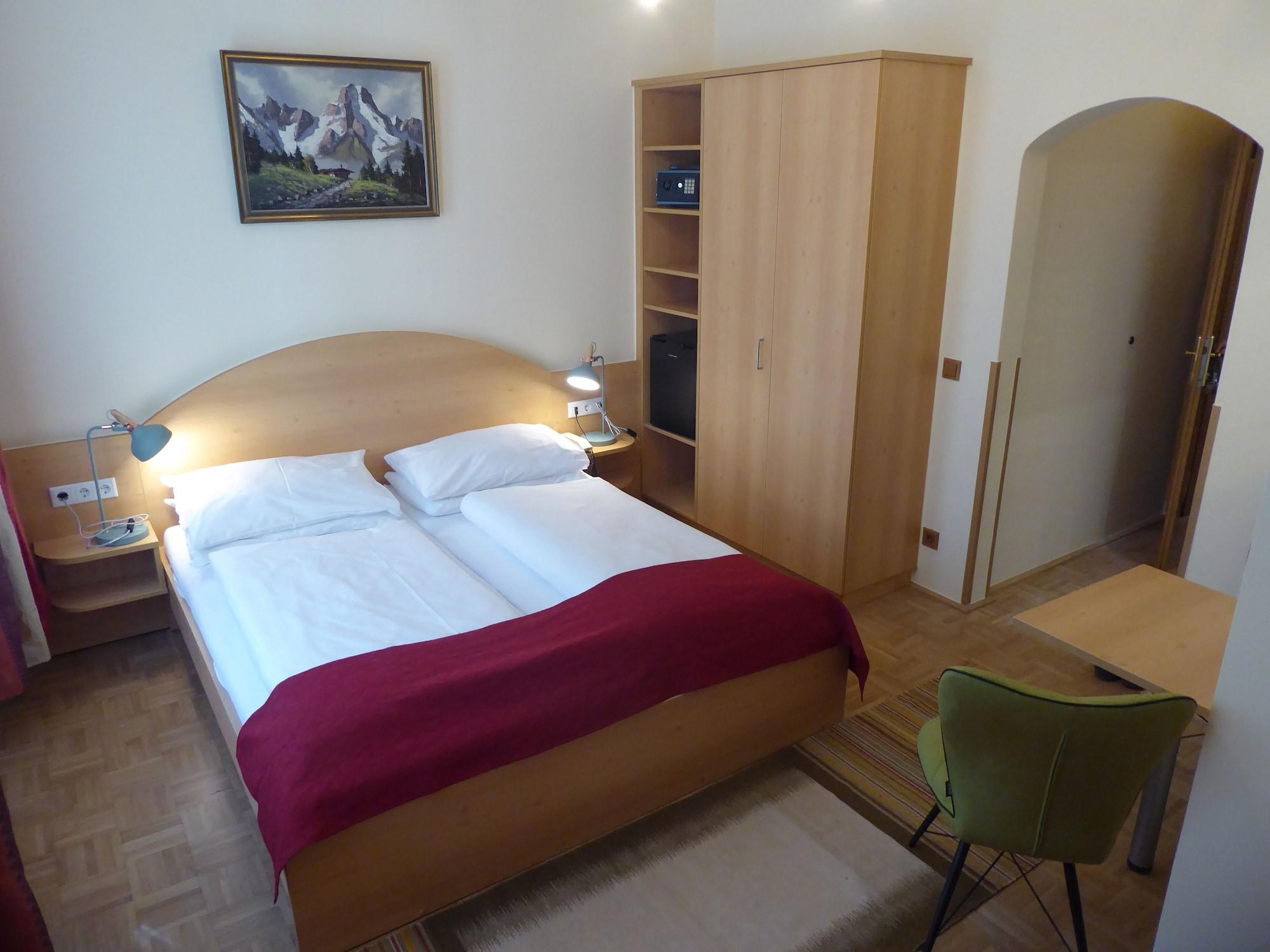 Adlerhof Bed & Breakfast Salzburg Exterior photo